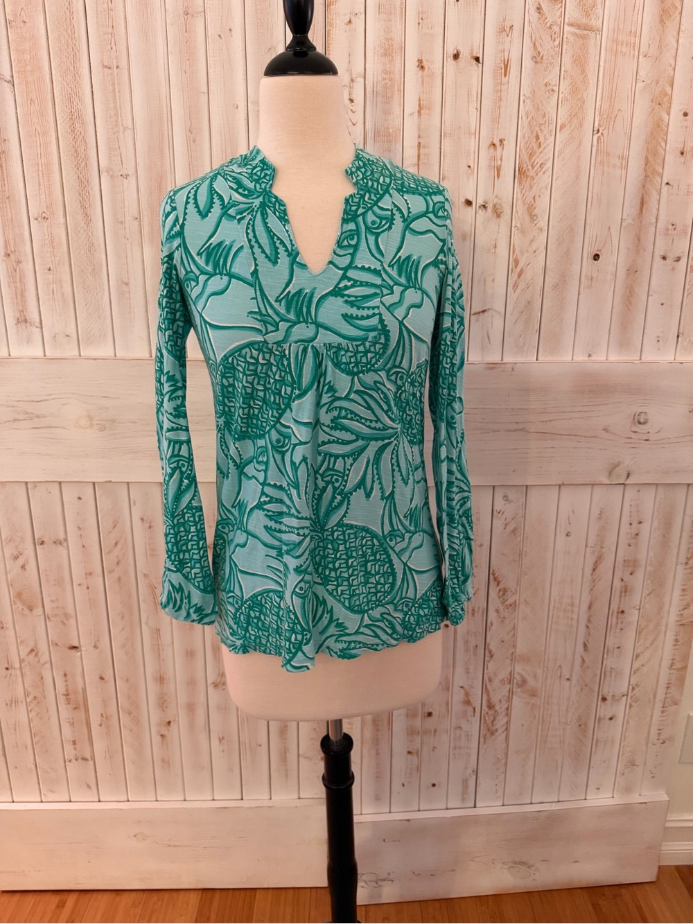 Lilly Pulitzer Women's Teal Pineapple Print Long-Sleeve Top